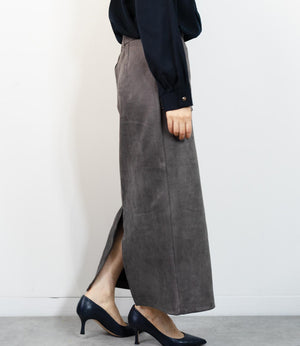 マシュマロスウェードタイトスカート