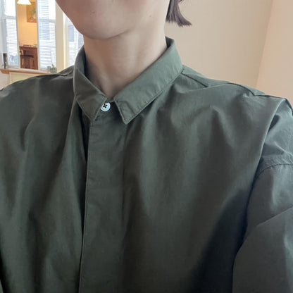 KHAKIプルオーバーシャツ