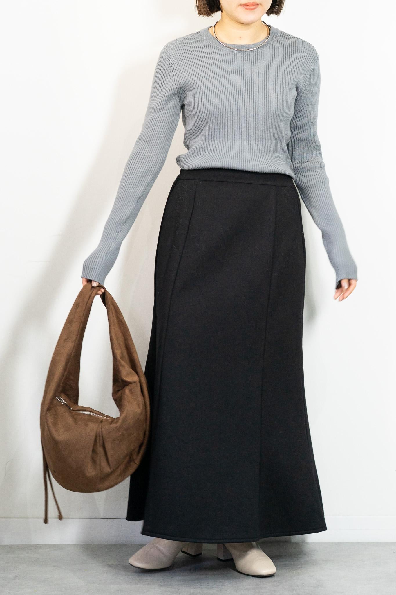 コンフォータブルスリムニット