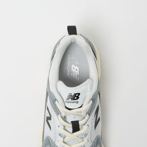 ＜New Balance＞U530ESA スニーカー
