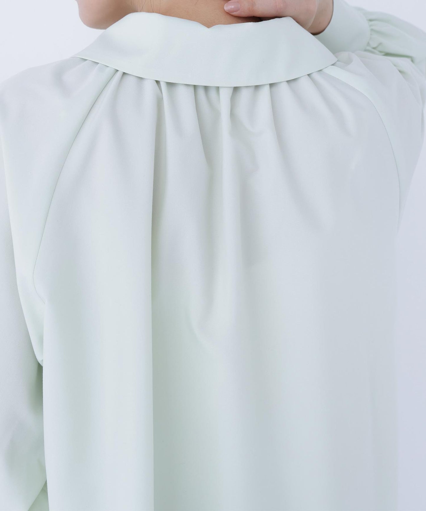 スキッパーリボンタイブラウス