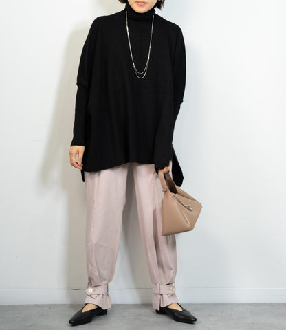 ハイネックポンチョニット