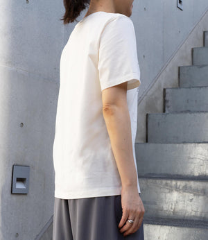 レタリングスリムTシャツ