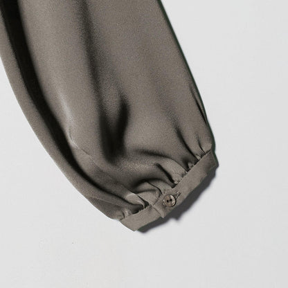 バック サテン Vネック ロングスリーブ ブラウス ‐ウォッシャブル‐