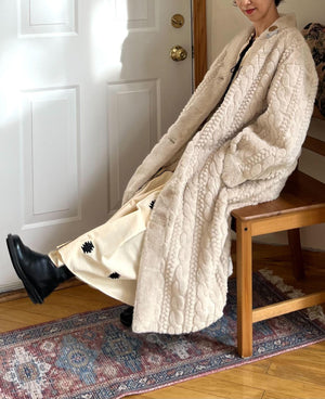 ケーブル編みエコファーロングコート