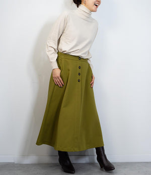 フレアボタンスカート