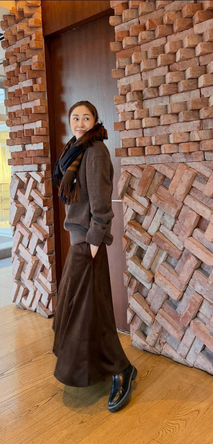 スエードライクフレアスカート