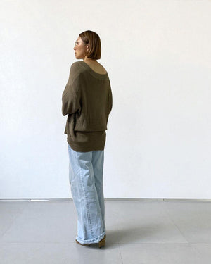 Vネックメッシュオーバーニット