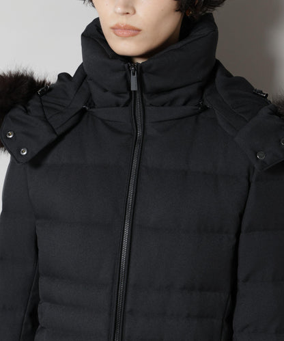 「西川ダウン(R)」サージロングダウン