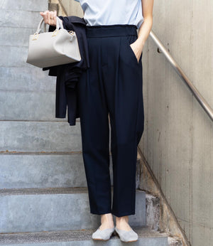 ウエストフリルストレッチテーパードパンツ