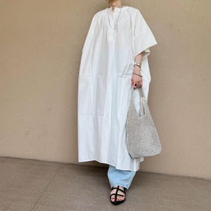 スタンドカラーコクーンワンピース