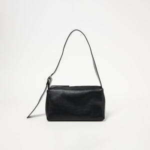 スクエア ビッグバックル ショルダーバッグ