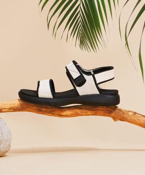 スポーツサンダル