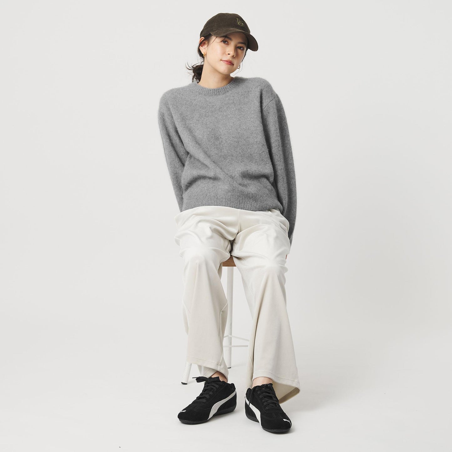 フォックスカシミヤブレンド クルーネックニットプルオーバー