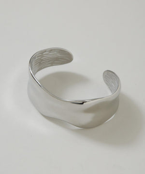 ワイドニュアンスバングル