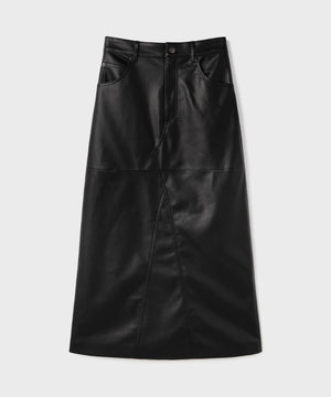 フェイクレザータイトスカート