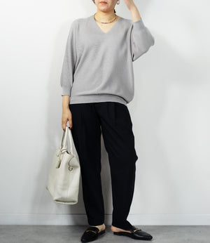 ホールガーメンVネックトニット