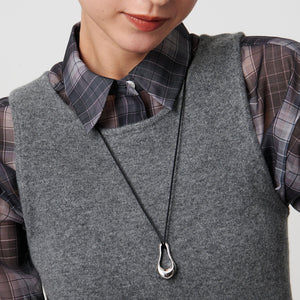 メルティング オーバル コードネックレス