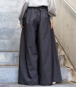 オーバーワイドパンツ