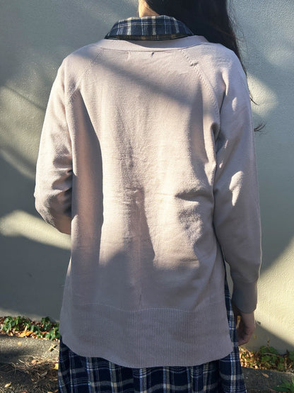 パールボタンVネックカーディガン