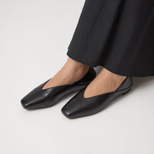 スクエア 2WAY フラットシューズ