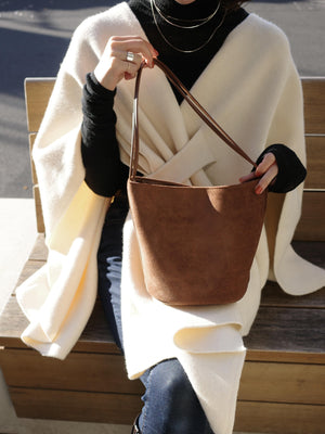 スエードサークルショルダーバッグ