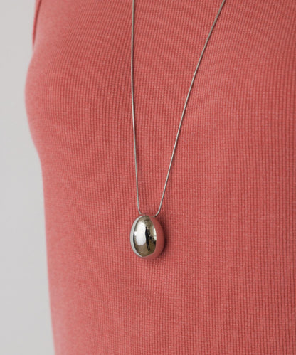 チャンキートップネックレス