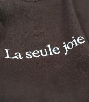 ジャガードロゴニット