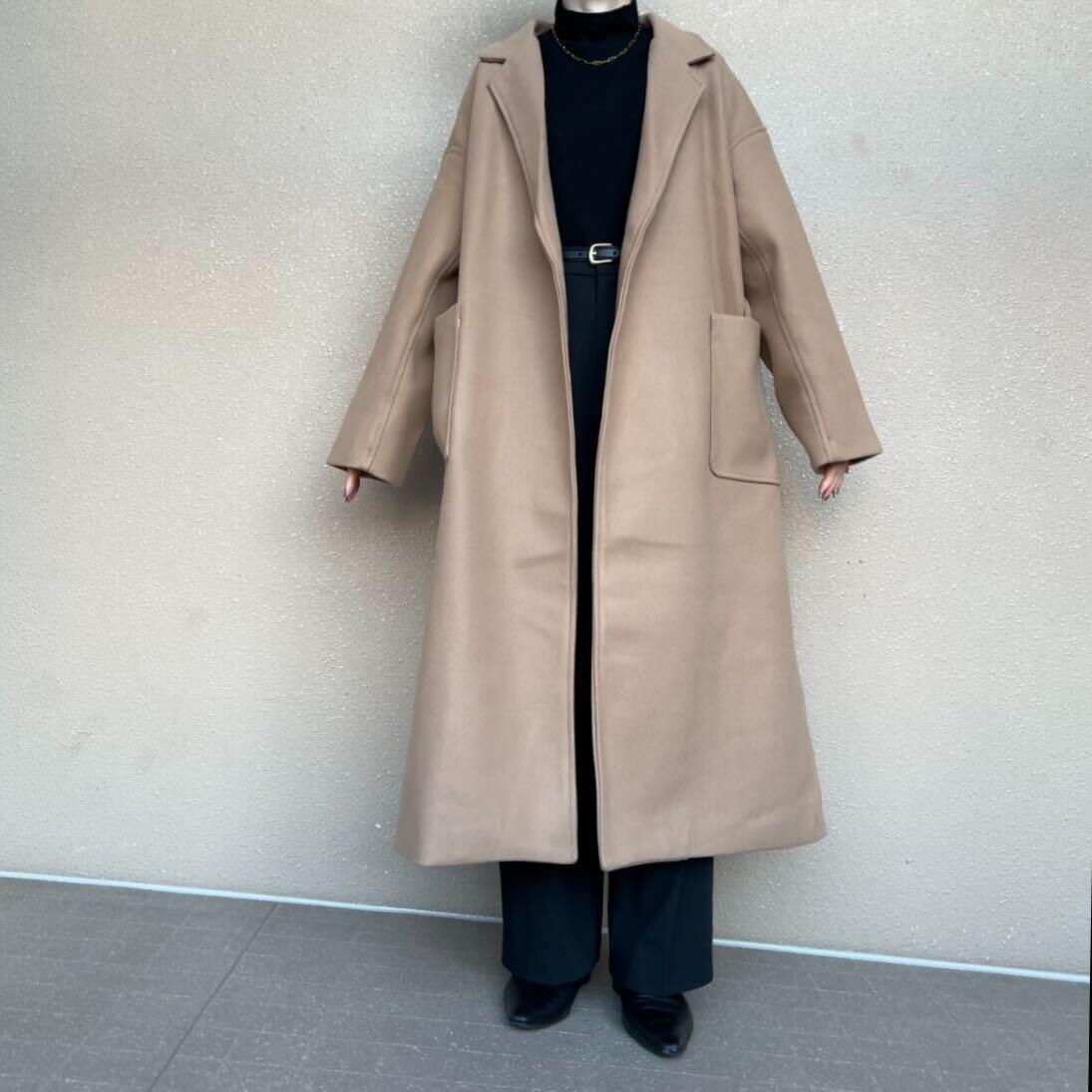 ベルテッドロングコート
