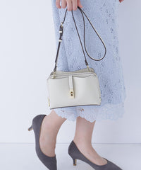 ホワイト系・エクリュ1