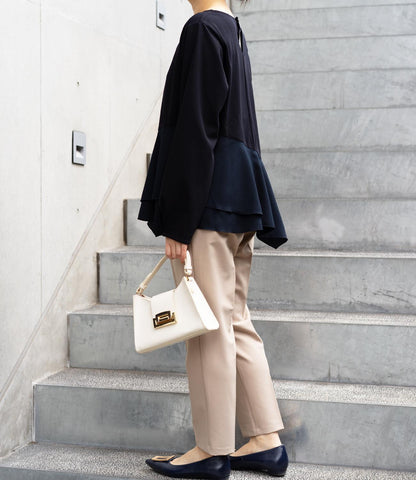 ドッキングイレヘムブラウス