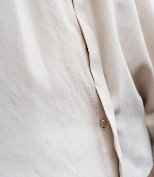 とろみバンドカラーブラウス