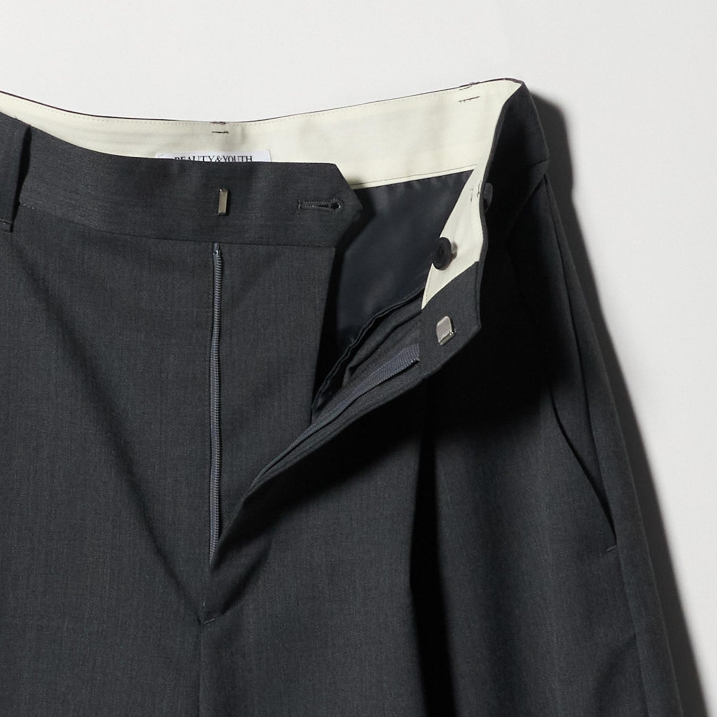 毛ポリエステル カーブパンツ ウォッシャブル