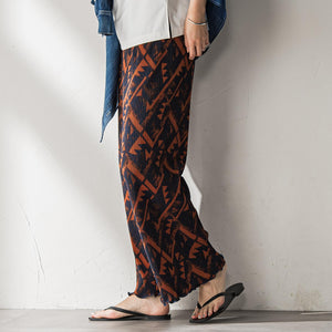 【WEB限定】オリエンタル柄クリスタルプリーツパンツ≪手洗い可能≫