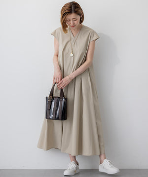 ストレッチブロード Vネックワンピース