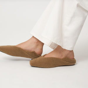 スクエア 2WAY フラットシューズ（ベージュ）