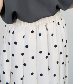 ランダムドットミモレタックスカート
