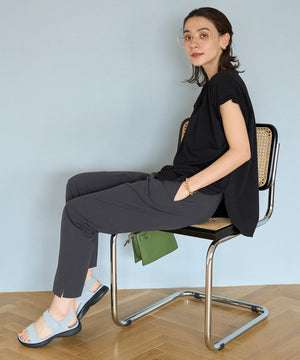 FINE MOVE テーパードパンツ