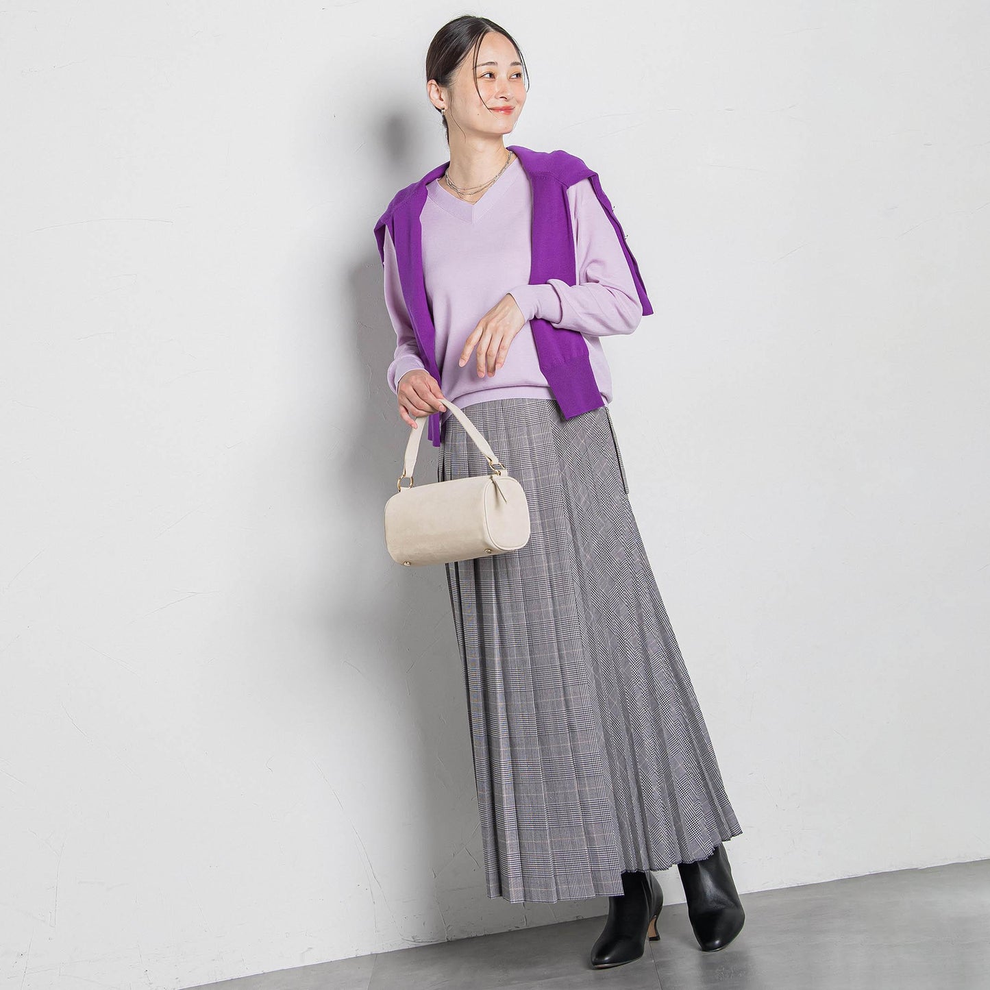 Brisbane Vネックニットプルオーバー≪11号あり≫