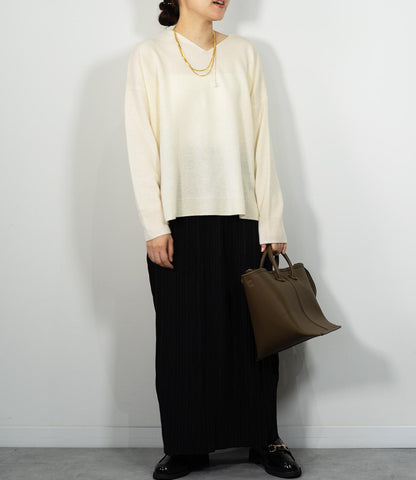 ストレートプリーツスカート