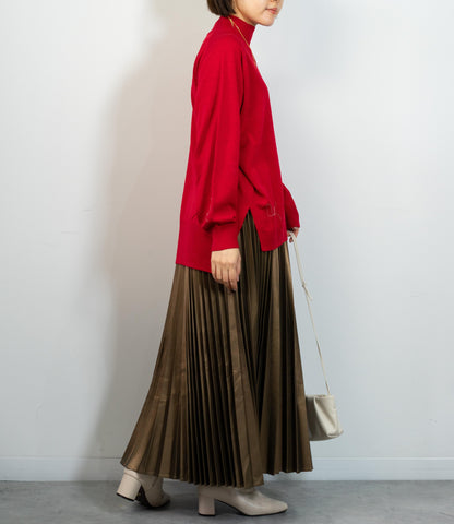 モックネックラグランニット