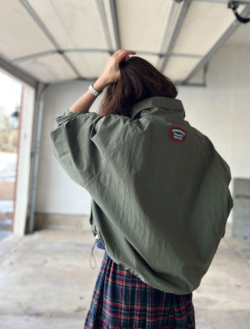 カーキショートブルゾン – &DROBE (アンドローブ)