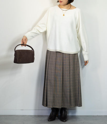 ラメボートネックラウンドニット