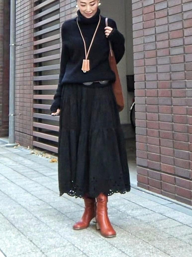 スエードパンチングティアードスカート