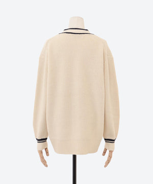 Vネックカーディガン