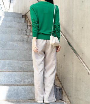 ナチュラルフレアシルエットパンツ