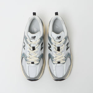 ＜New Balance＞U530ESA スニーカー