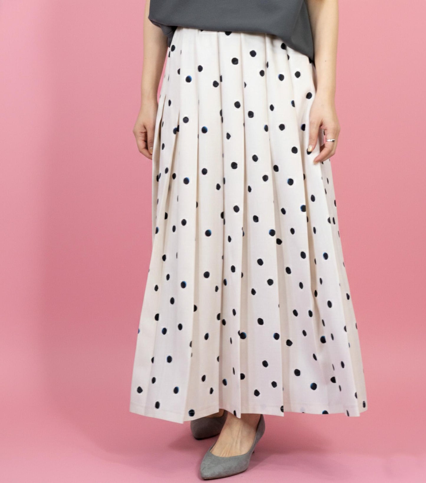 ランダムドットミモレタックスカート