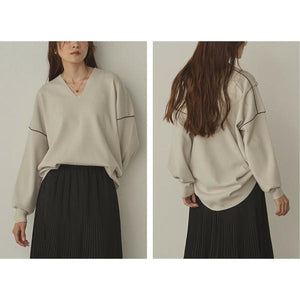 バイカラーシャープVネックニット