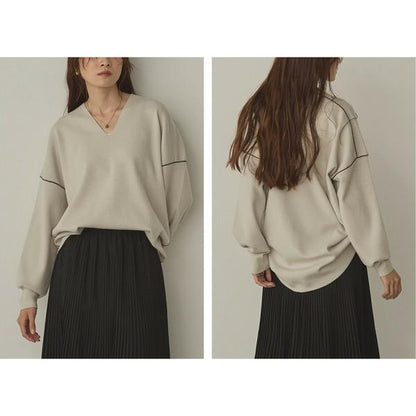 バイカラーシャープVネックニット